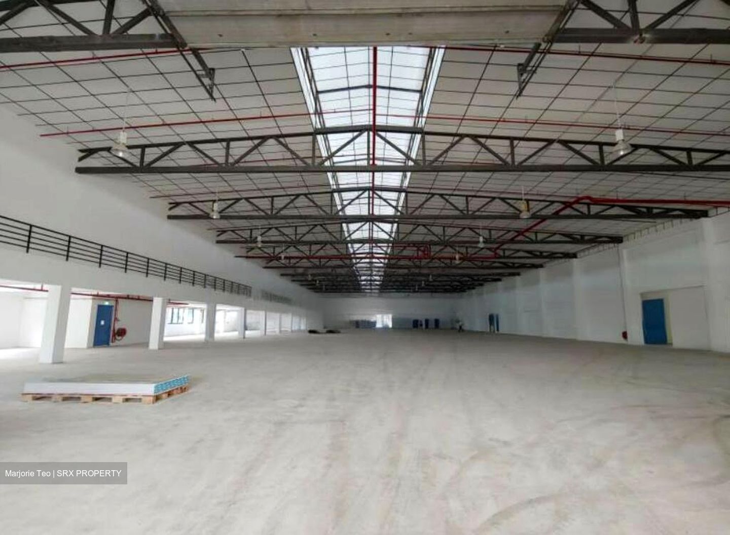 Tuas Avenue 8 (D22), Warehouse #471527671
